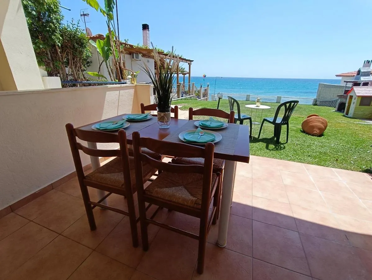 C&C Apartamente In Halkidiki Greece